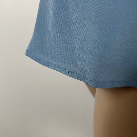 NEW CAMI NYC BLUE SILK TOP - Picture 5 of 8